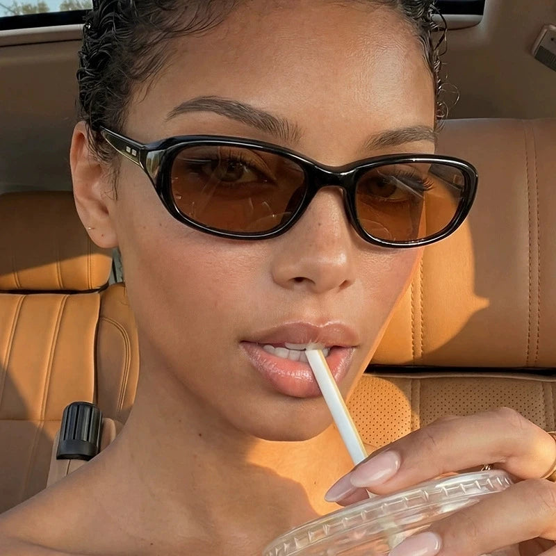 Retro Y2K Wrap Sunglasses With Brown Gradient Lens