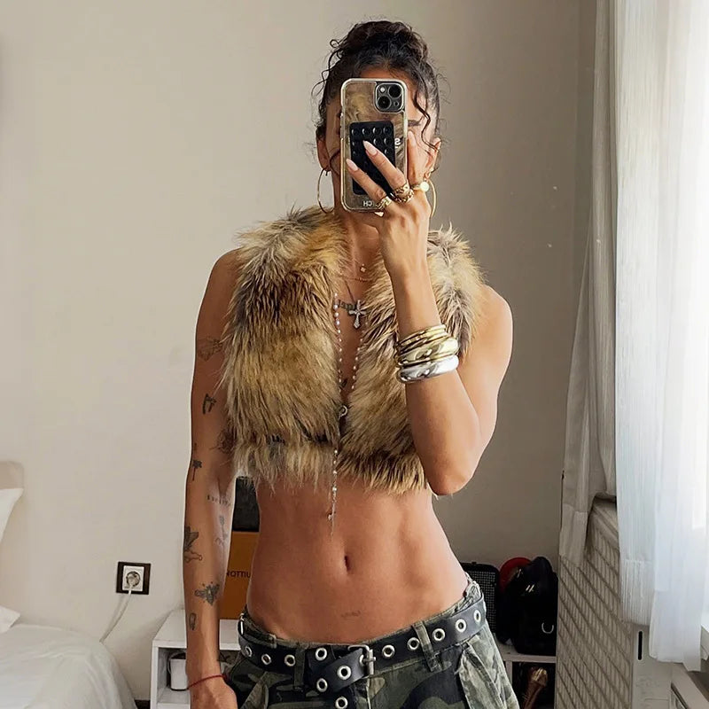 Fluffy Gradient Halter Vest With Open Back And Cropped Fit